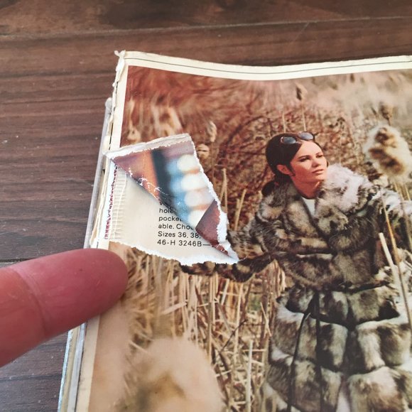 Eaton's Fall and Winter 1969 Catalog Canada *Missing Pages* - Picture 2 of 12